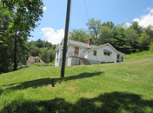 2770 Maple Acres Rd, Bluefield, WV 24701