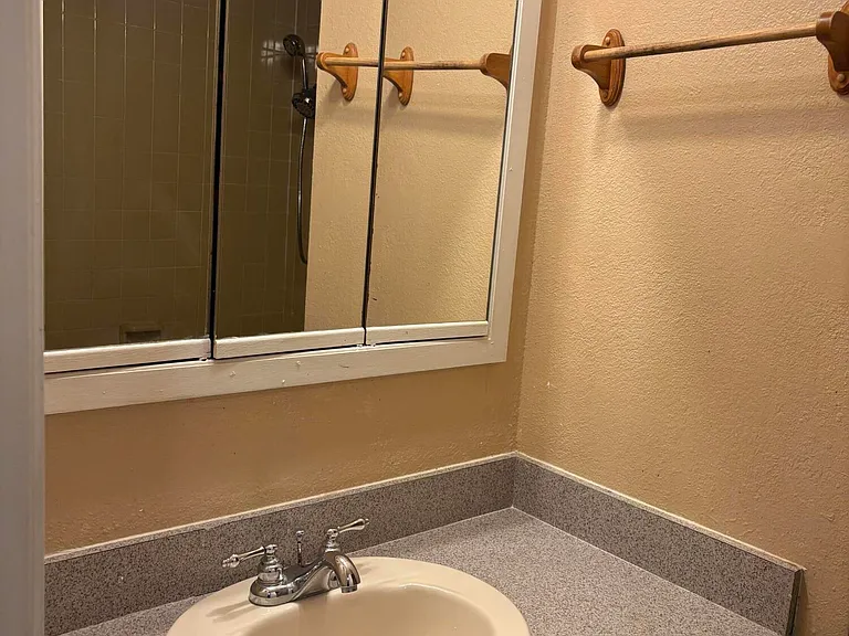 4908 Fairwood Dr — Photo 28