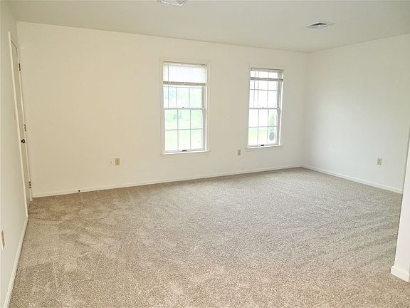 3rd image of 420 W Cherry Dr APT F