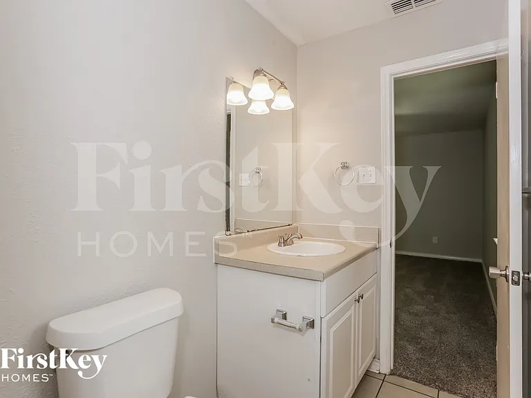 115 Brook Hollow Dr — Photo 13