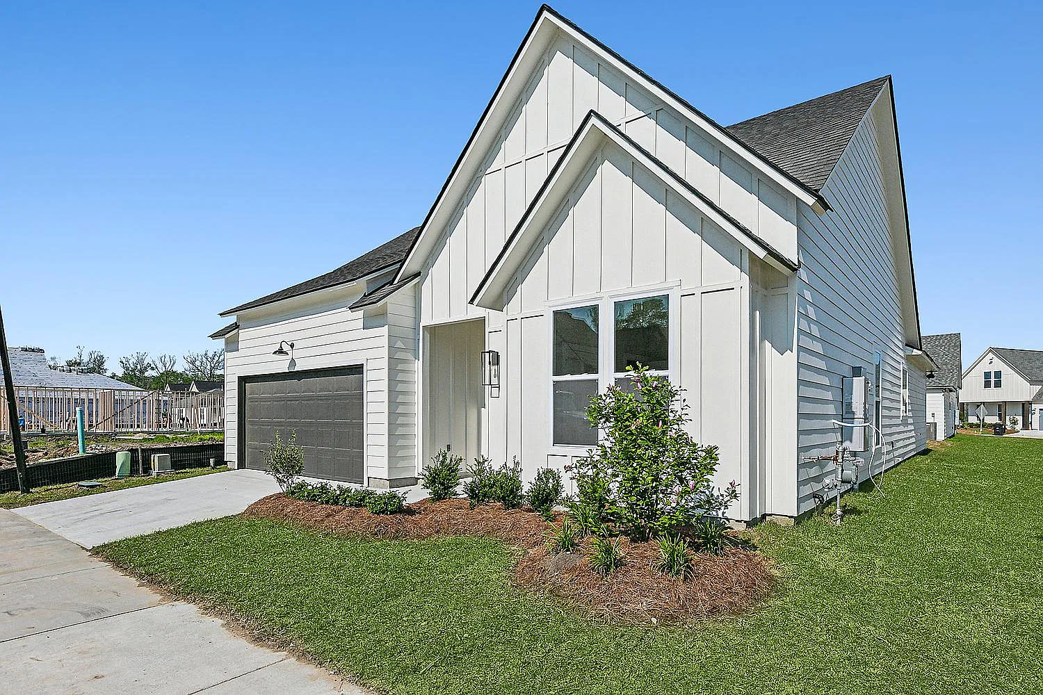 1512 Alum Creek Dr — Photo 3