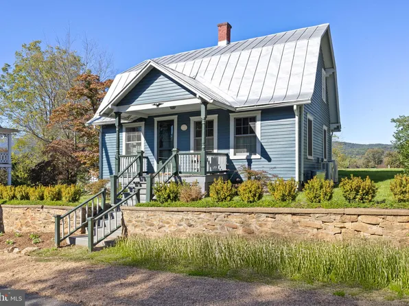 309 Wheeler St, Washington, VA 22747