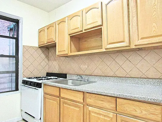 Rented by Compass | media 19