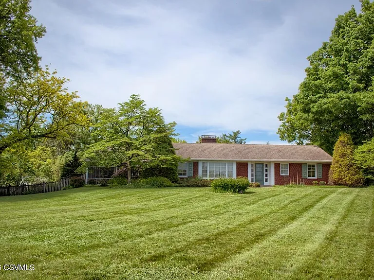 195 Fairmount Dr — Photo 1
