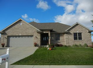 101 Ulster Ct, Cottage Grove, WI 53527