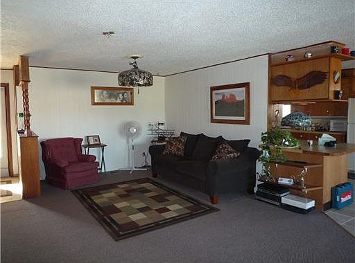 3rd image of 1709 Henry Dr