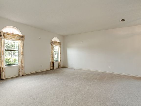 4th image of 7453 Whispering Pines Dr