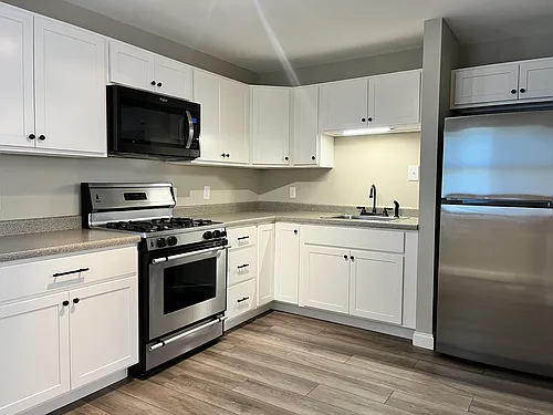 116 1/2 E William St Photo 1