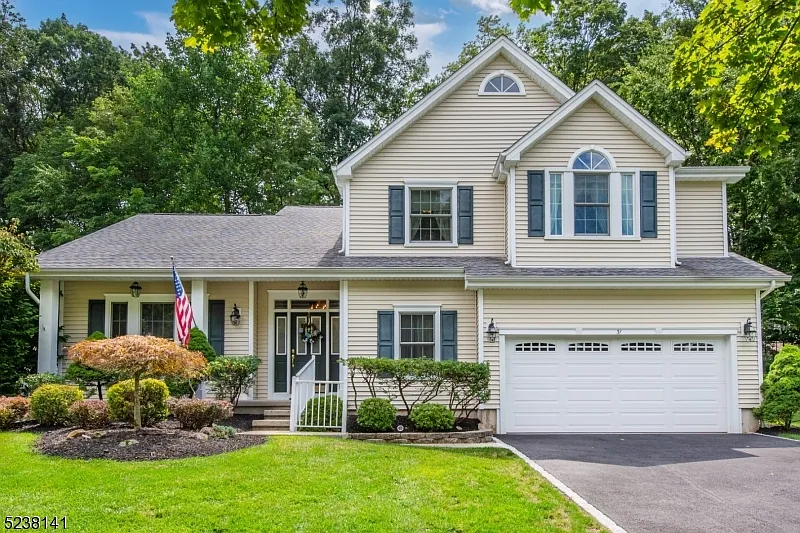 31 HARTLEY LANE photo 1