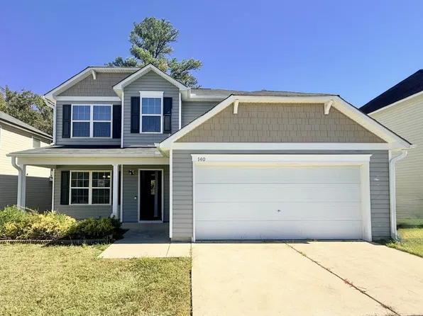 140 Hallow Oak St, Spring Lake, NC 28390