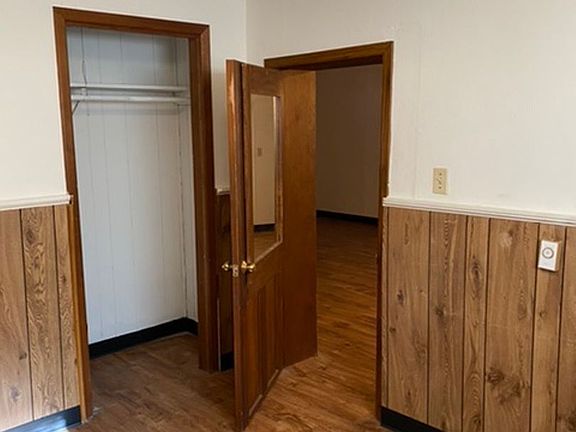 4th image of 412 N College Ave APT E
