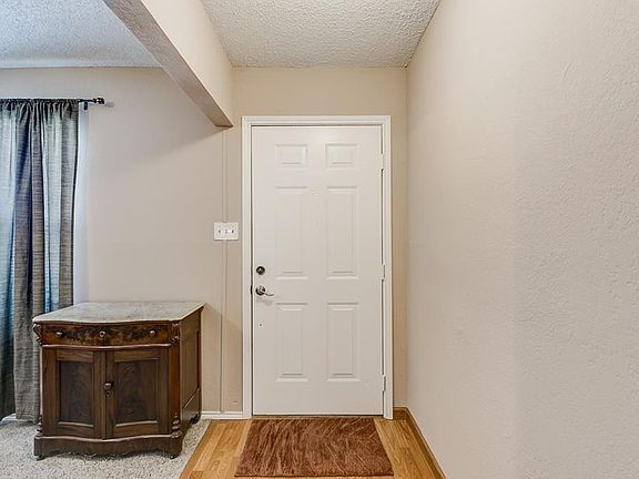 2nd image of 2312 Woodside Dr