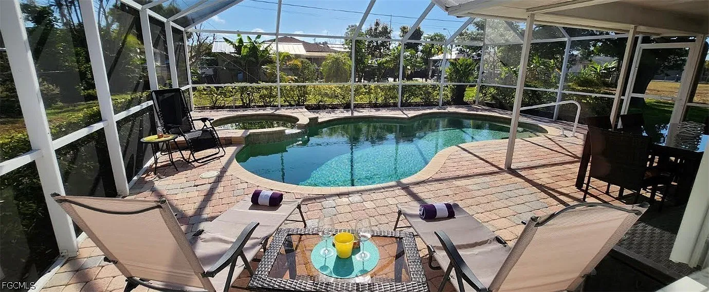 3 bed, 2.0 bath, 1257 sqft, $3,575 — Photo 1