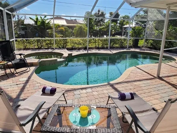 3323 SE 15th Ave, Cape Coral, FL 33904