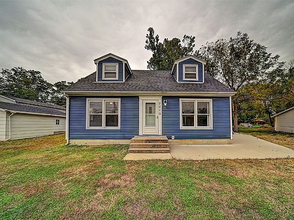 2nd image of 2210 O Ave NW