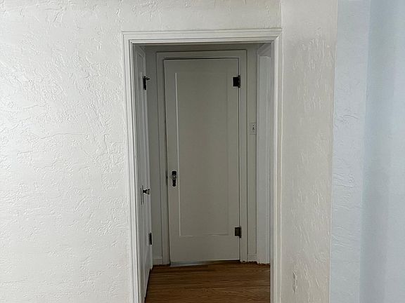 5th image of 1406 Fairview Ave