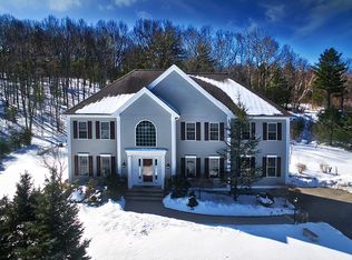 55 Locust St, Middleton, MA 01949