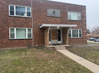 18006 Wentworth Ave, Lansing, IL 60438