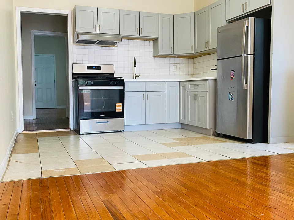 52 3rd St #2