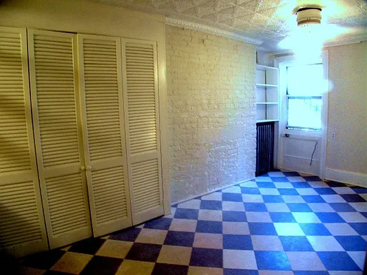 Rented by DSA Realty | media 33