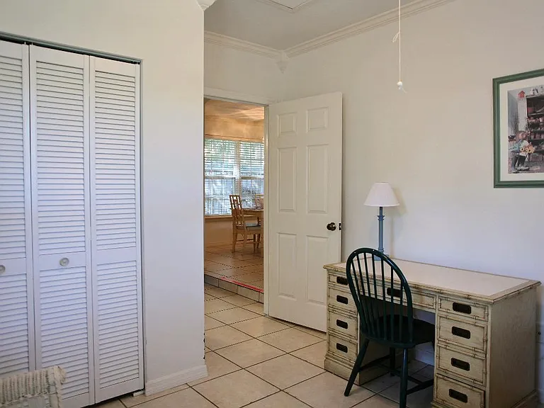 798 Bougainvillea Ln — Photo 22