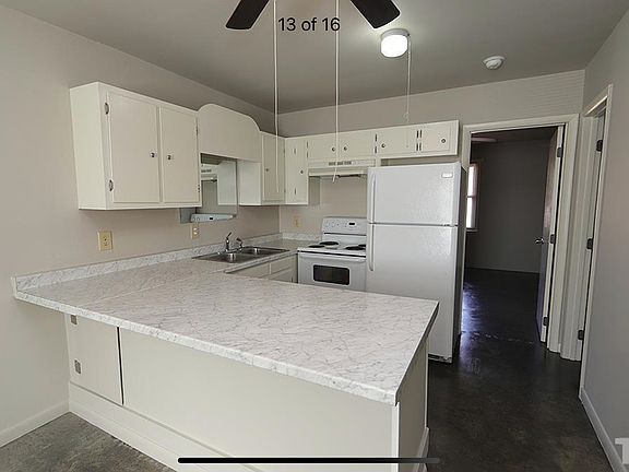 5th image of 3090 Woods Pl #A