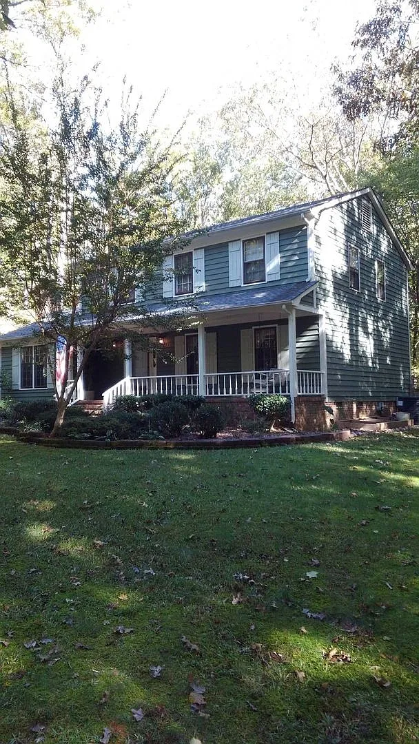 Four Bedrooms On 2.5 Acres In Matthews! Coming Soon! — Photo 2