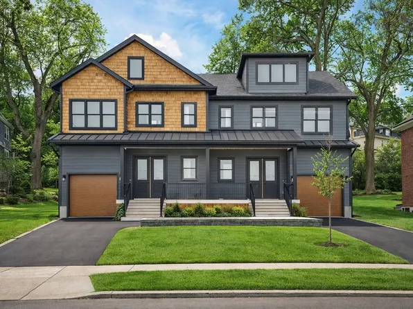 84 E Side Pkwy #84, Newton, MA 02458