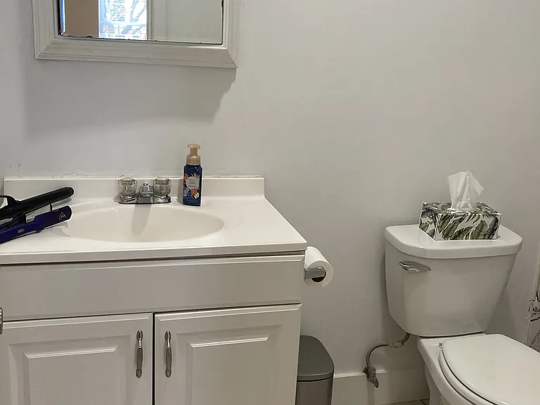 205 Highland Ave #B — Photo 12