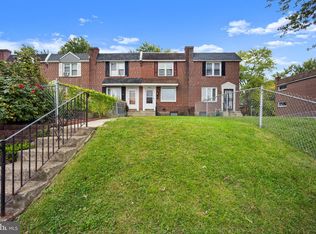 1082 Taylor Dr, Folcroft, PA 19032
