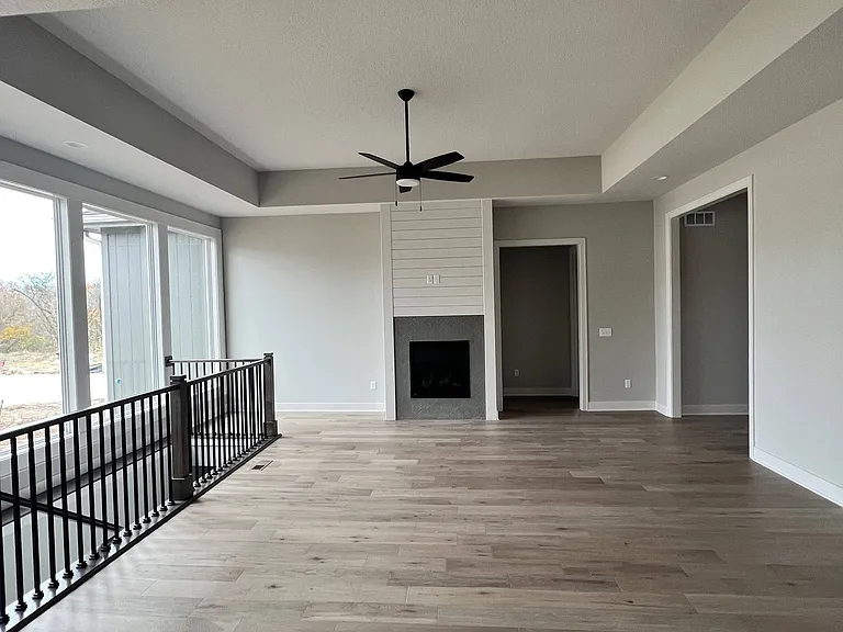 11009 S Millstone Dr — Photo 25
