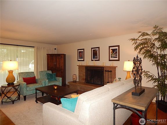 4th image of 7813 132nd Ave NE