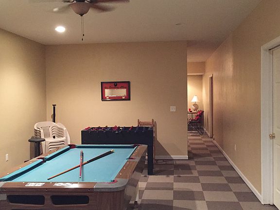 3rd image of 208 Avalon Way
