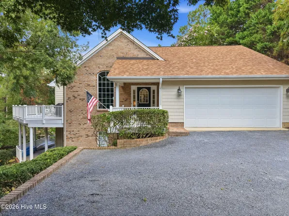 108 Clay Circle, Seven Lakes, NC 27376
