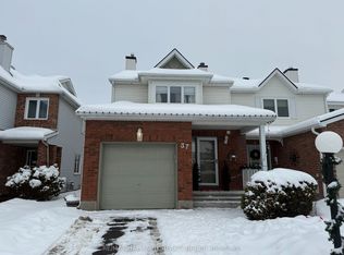37 Roblyn Way, Ottawa, ON K2G5Z5