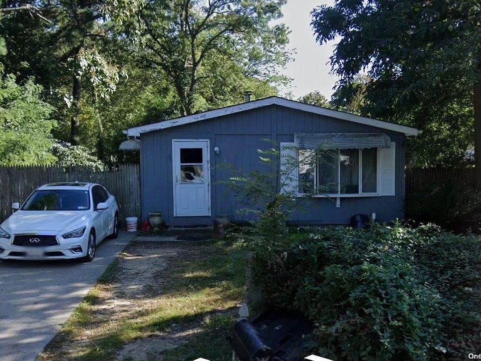 1st image of 26 Levey Boulevard