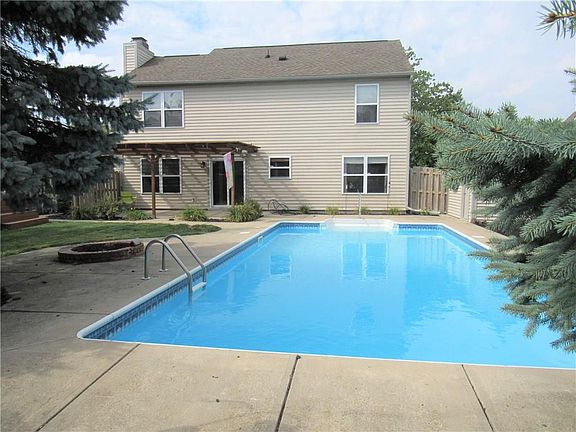2nd image of 7911 Thornberry Ct