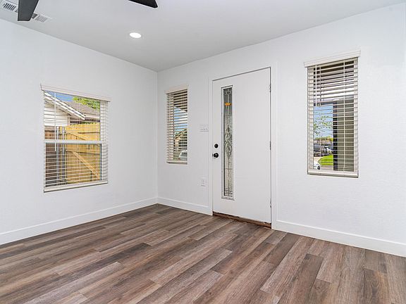 3rd image of 2511 Kingston St