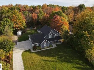 10824 W Kelly Rd, Lake City, MI 49651