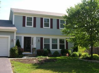 2152 Countryside Cir, Naperville, IL 60565