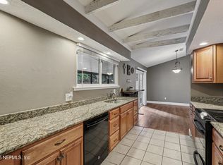 410 Lucys Ln, Fleming Island, FL 32003