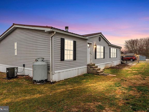 2nd image of 14 Junction Rd