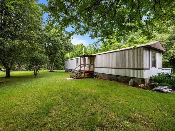 5916 Cherokee Trl, Pleasant Garden, NC 27313