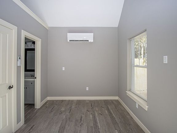 5th image of 301 Sanford Ave Building 2