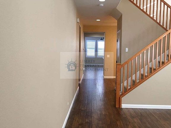 5th image of 456 N Montebello St