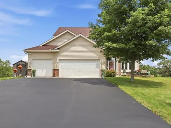 375 Rowena Ct S, Elko New Market, MN 55054