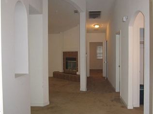 2148 W Park Dr, Madera, CA 93637