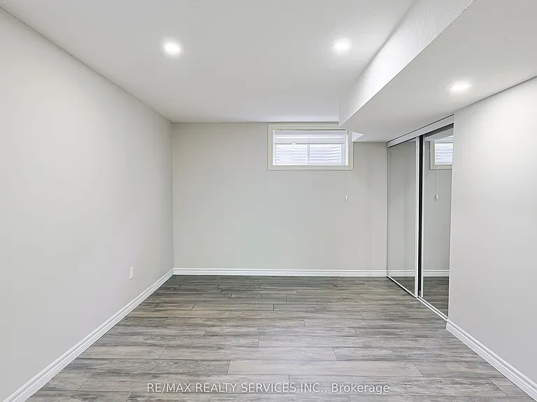 49 Woodhatch Cres #BASEMENT — Photo 14