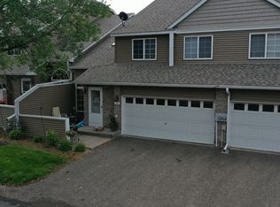 213 Primrose Ct, Vadnais Heights, MN 55127