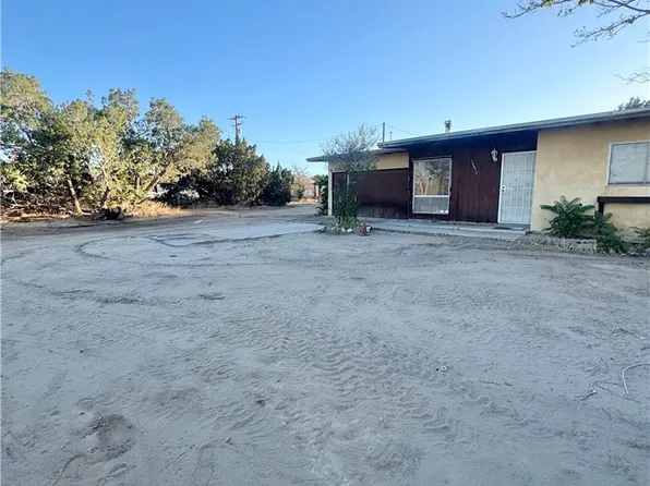 15872 Muscatel St, Hesperia, CA 92345